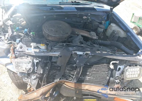 1986 Nissan D21 Short Bed из США, поврежденный, VIN 1N6ND11S3GC366072